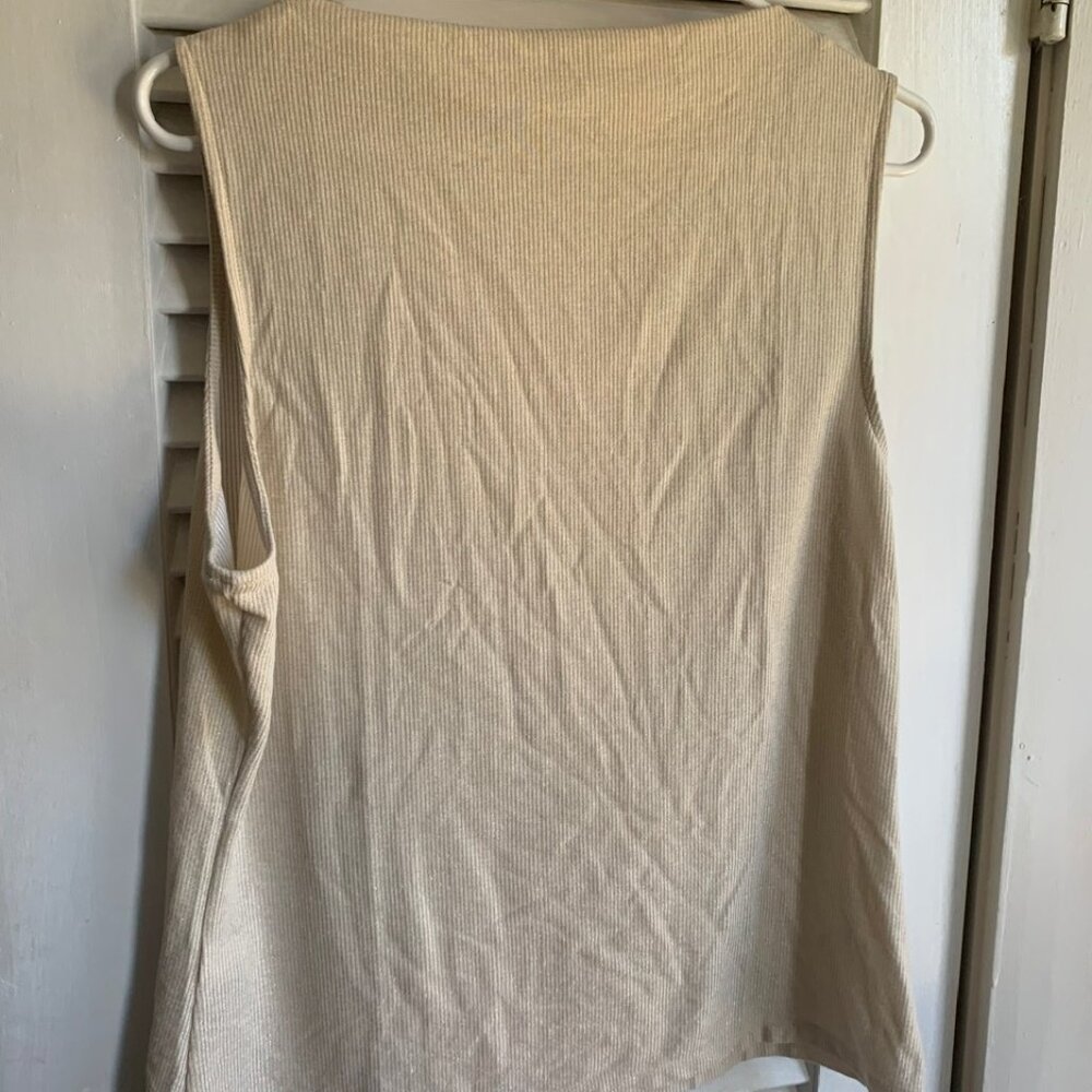 Banana Republic Shimmer Ribbed Shell -  L | Transition Cream - Picture 4 of 4
